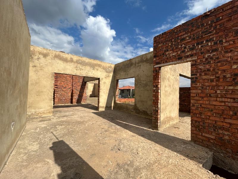 7 Bedroom Property for Sale in Xanadu North West